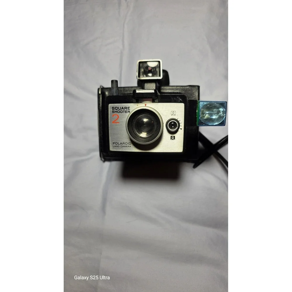 Vintage Polaroid Square Shooter 2 Land Camera Black Instant Film Retro Flashcube